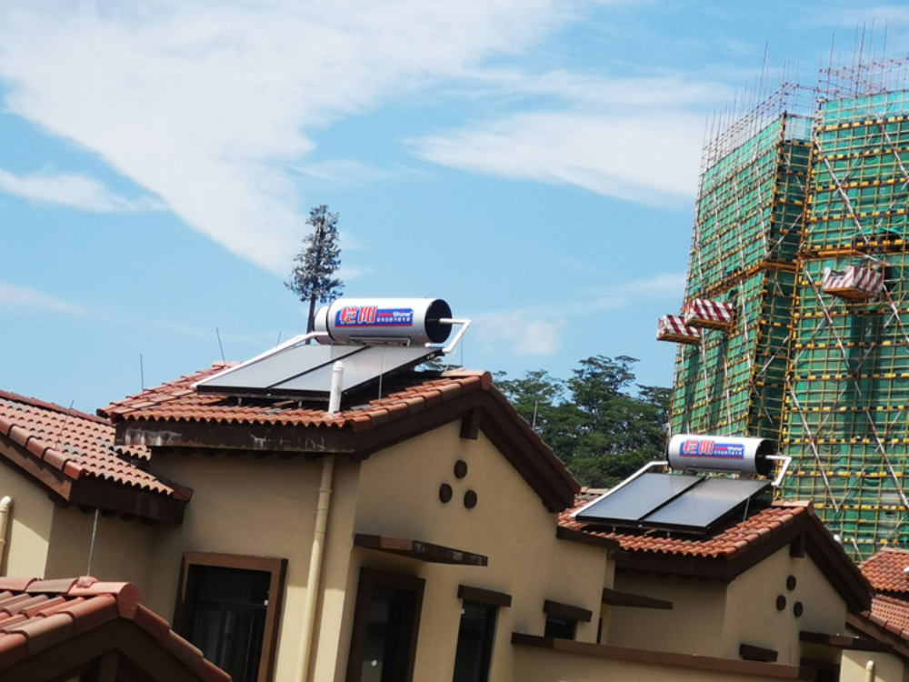 惠州南昆山生态别墅群整片安装恺阳平板分体承压式太阳能热水器